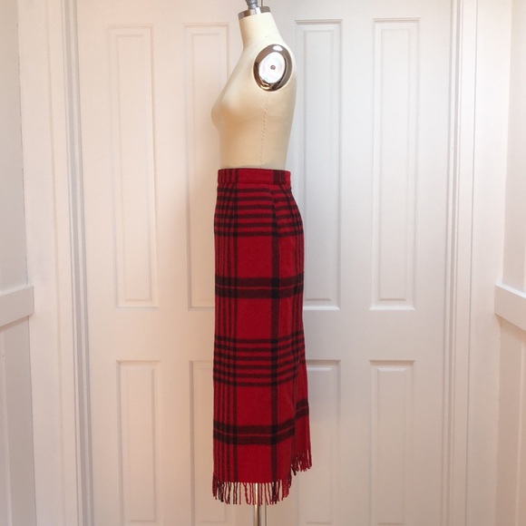 *SOLD* Vintage Woolrich Red Plaid Long Maxi Wool Skirt - 4 - Picture 5 of 9